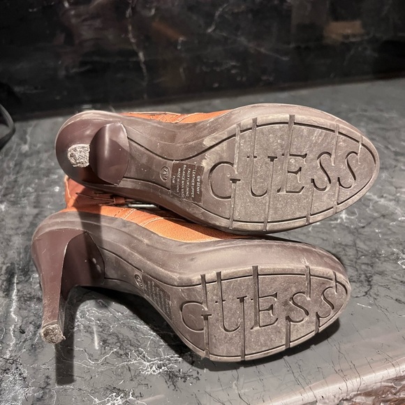 Guess Women's GW Benny Faux Fur Leather Heeled Boots 7.5 - Picture 8 of 10